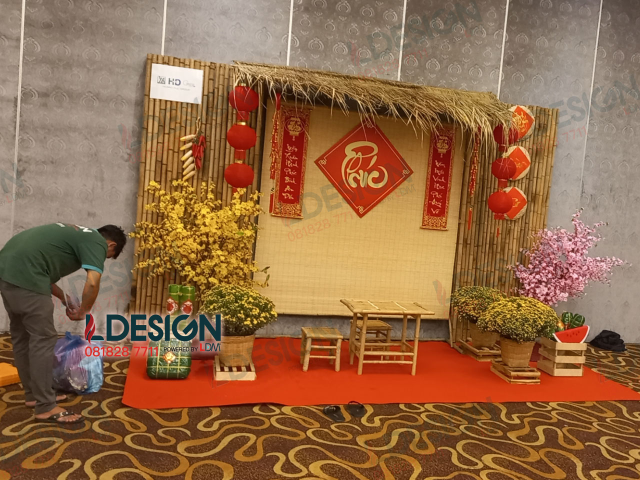 Decorate the New Year scene for the year-end event of Hoang Duc Group 2023