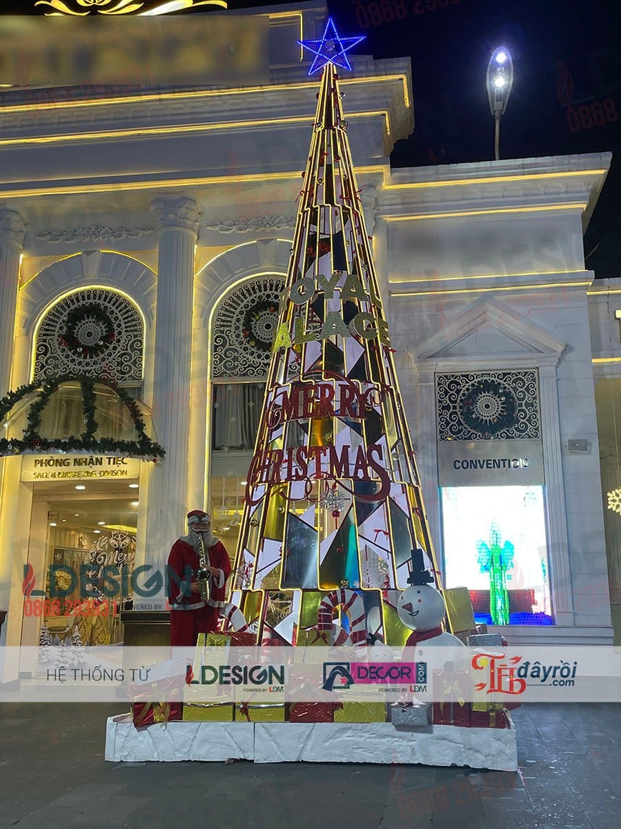 Báo giá cây thông Noel khổng lồ 2025