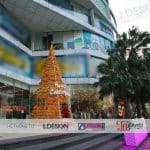 Cây thông Noel khổng lồ ngoài trời 2025-2026